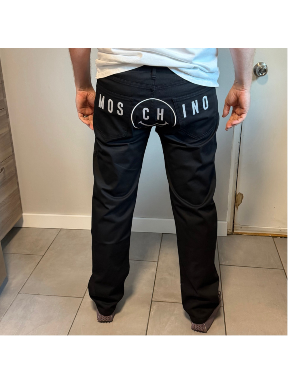 Moschino Couture Smiley Face Low Rise Denim Pants Jeans Mens Size 34 NWT 2021